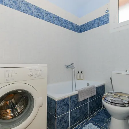 Ioli By Halu! 3bd Family House With Private Garden