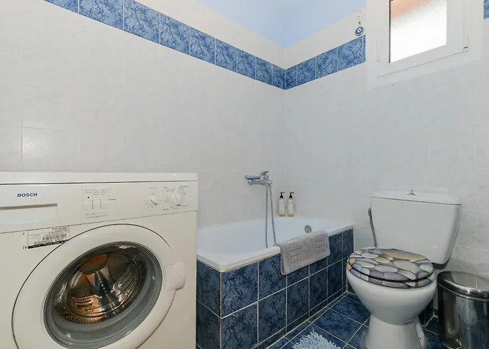 Ioli By Halu! 3bd Family House With Private Garden